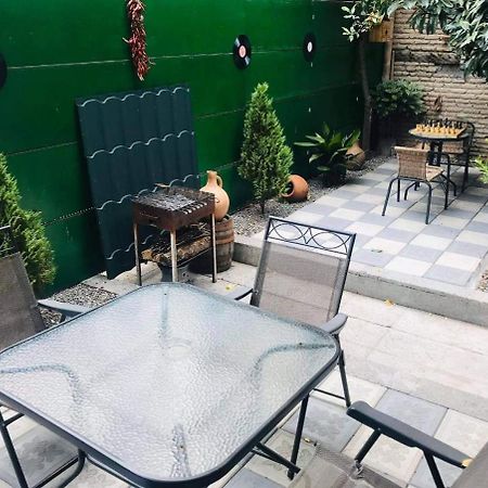Book Hotel Tbilisi Eksteriør billede