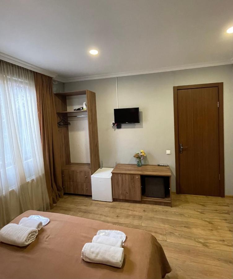 Book Hotel Tbilisi Eksteriør billede