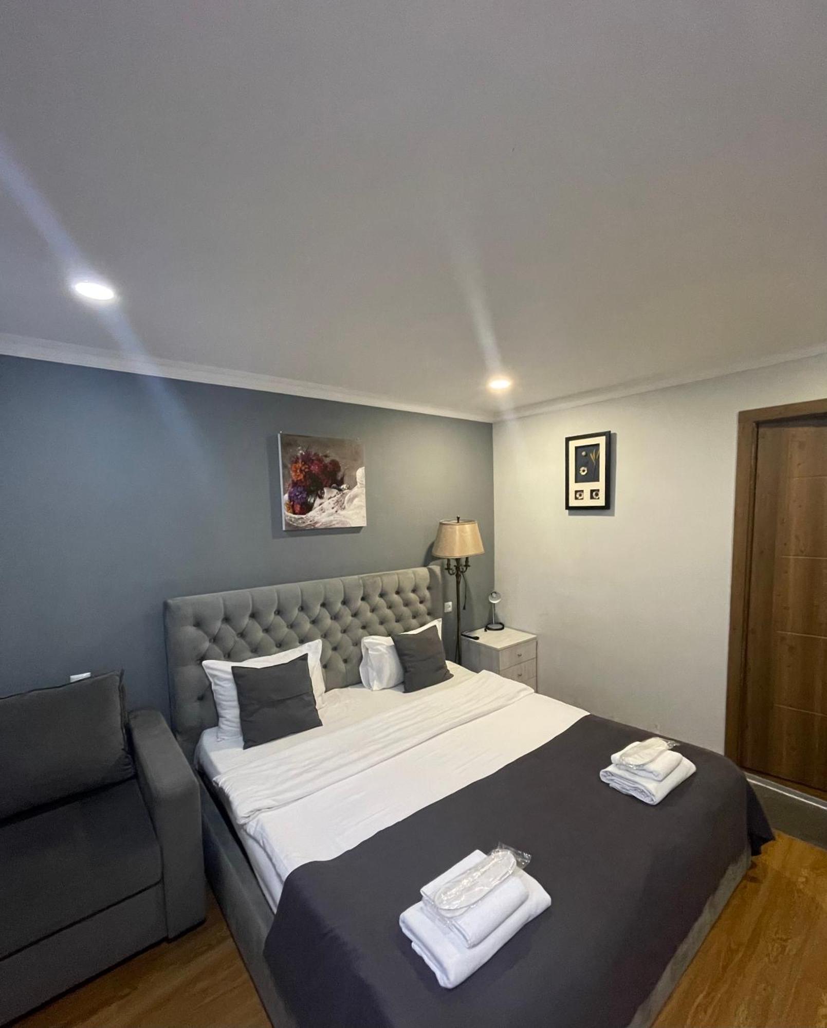 Book Hotel Tbilisi Eksteriør billede